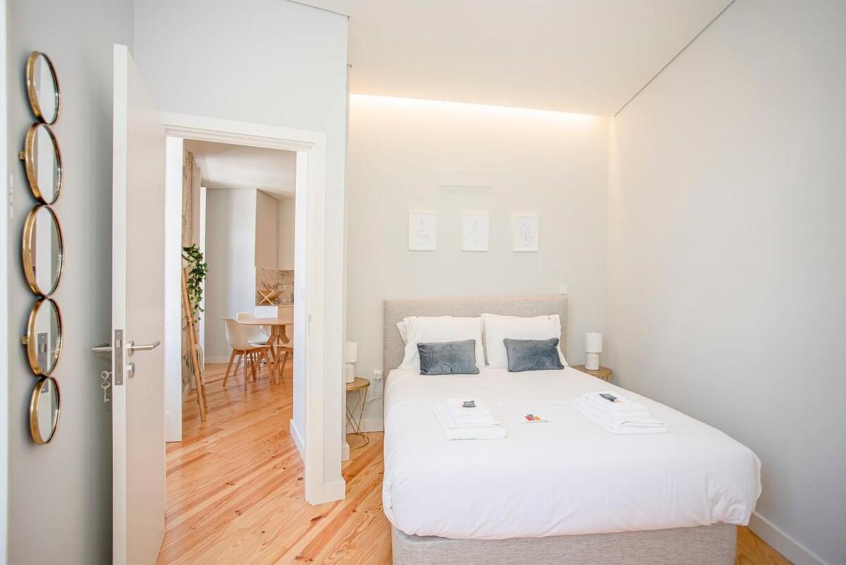 Liiiving In Porto - Aliados Stone Apartment Buitenkant foto